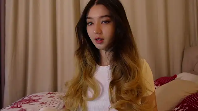 Sarasuo1 online show from December 2024 12:38:01 PM