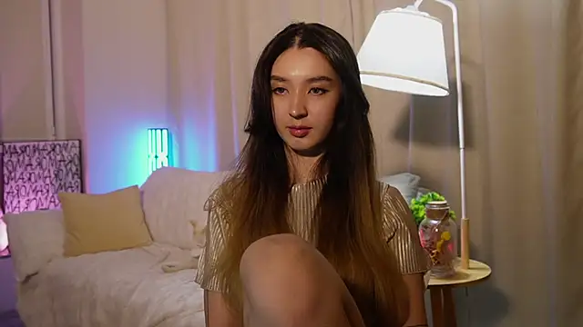 Sarasuo1 online show from January 2025 12:16:01 PM