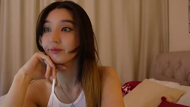 Sarasuo1 online show from January 2025 11:21:02 AM