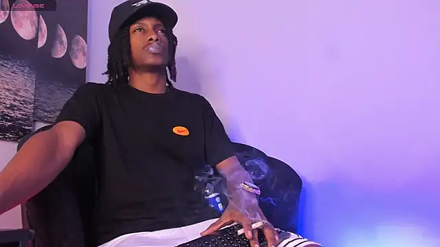 Snapshot of BRYXXXON1 chatting on September 2025 03:40:02 PM BRYXXXON1 online show from September 2025 03:40:02 PM