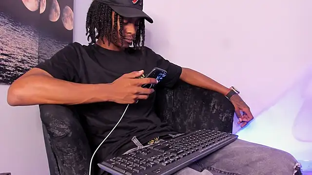 Snapshot of BRYXXXON1 chatting on October 2025 04:53:01 PM BRYXXXON1 online show from October 2025 04:53:01 PM