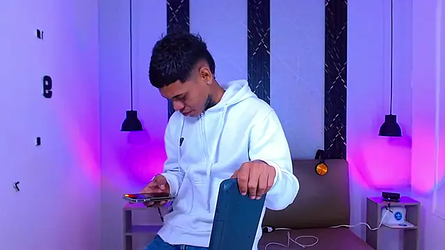 Snapshot of Damar_fhelipe chatting on October 2025 04:14:01 AM Damar fhelipe online show from October 2025 04:14:01 AM