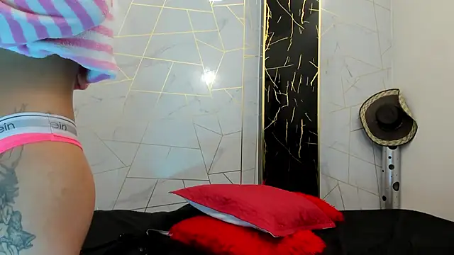 Cloeandtyfanny online show from October 2025 03:08:01 AM