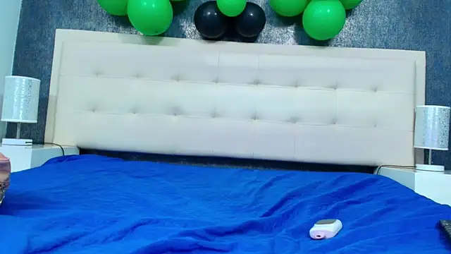 Cloeandtyfanny online show from March 2026 08:10:01 PM