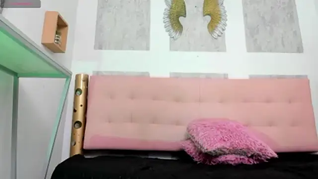 Cloeandtyfanny online show from November 2025 08:47:01 PM