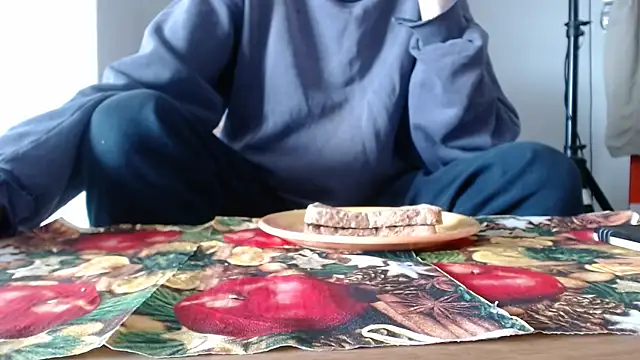 Snapshot of Cordt30 chatting on March 2026 03:12:01 PM Cordt30 online show from March 2026 03:12:01 PM