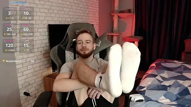 LeoPaulini online show from December 2024 11:43:02 AM