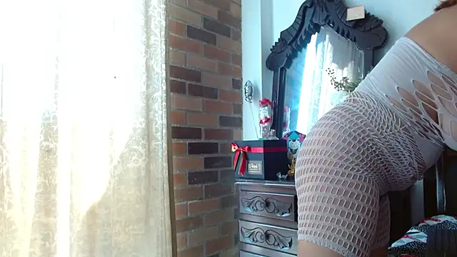 Franchesca27 online show from February 2025 06:57:02 PM
