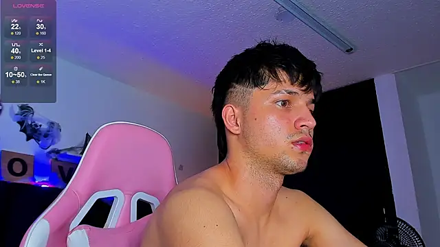 Snapshot of Issac_james_ chatting on October 2025 08:13:02 AM Issac james online show from October 2025 08:13:02 AM