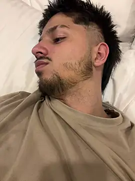 Issac james  online show from March 2026 09:37:02 AM