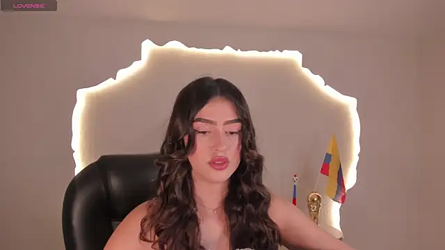 Snapshot of PaulinaSantos_ chatting on June 2026 08:25:02 PM PaulinaSantos online show from June 2026 08:25:02 PM