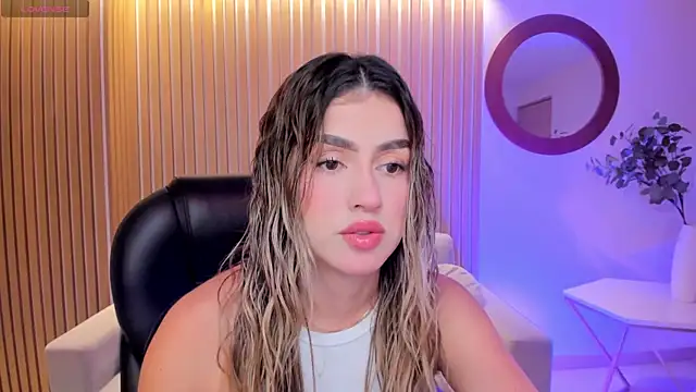 Snapshot of PaulinaSantos_ chatting on March 2025 07:22:02 PM PaulinaSantos  online show from March 2025 07:22:02 PM