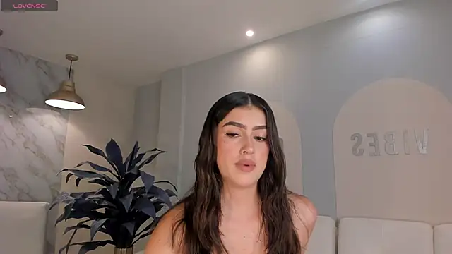 PaulinaSantos  online show from April 2026 07:09:02 PM