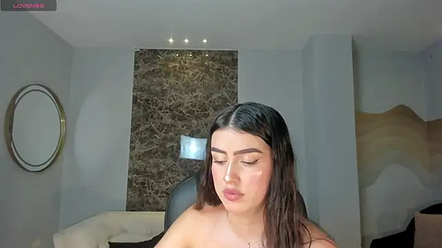 PaulinaSantos  online show from May 2026 07:56:02 PM