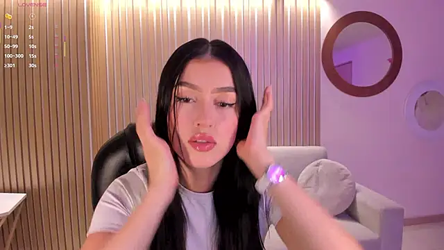 Snapshot of PaulinaSantos_ chatting on October 2025 06:20:01 PM PaulinaSantos  online show from October 2025 06:20:01 PM