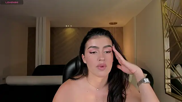 Snapshot of PaulinaSantos_ chatting on June 2026 08:21:02 PM PaulinaSantos online show from June 2026 08:21:02 PM