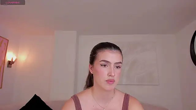 PaulinaSantos  online show from December 2025 07:18:01 PM