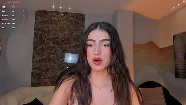 PaulinaSantos  online show from May 2026 08:04:02 PM
