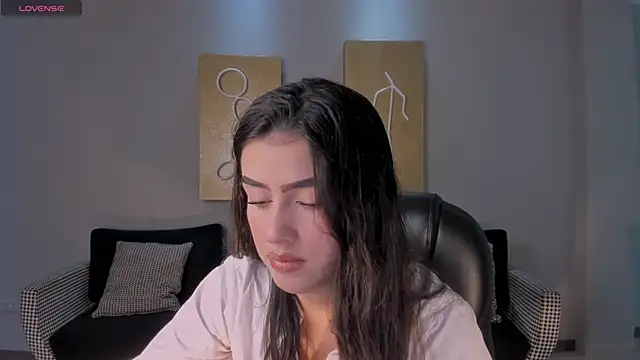 PaulinaSantos  online show from May 2026 01:15:02 PM