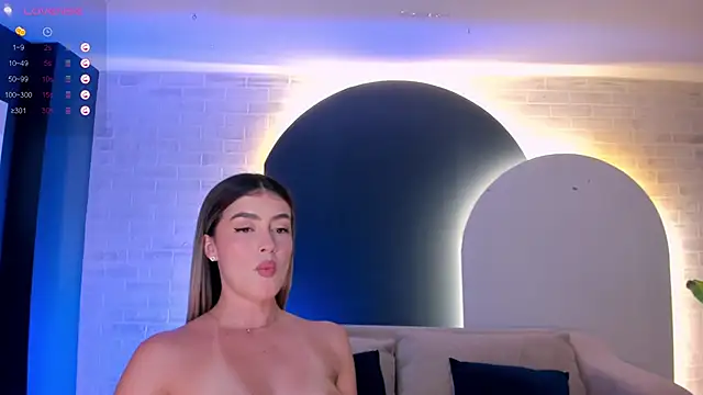 Snapshot of PaulinaSantos_ chatting on March 2025 08:25:01 PM PaulinaSantos  online show from March 2025 08:25:01 PM