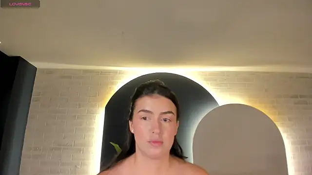 PaulinaSantos  online show from April 2026 05:14:02 PM