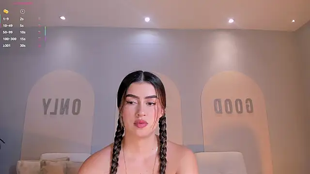 PaulinaSantos  online show from March 2026 08:36:01 PM