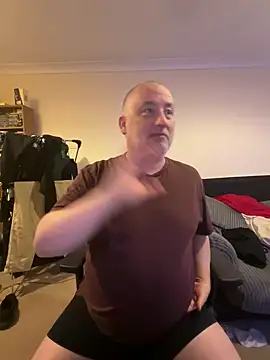 LondonTeffy online show from December 2024 10:37:01 PM
