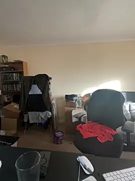 LondonTeffy online show from November 2025 10:05:01 AM