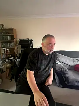 LondonTeffy online show from October 2025 10:57:01 AM