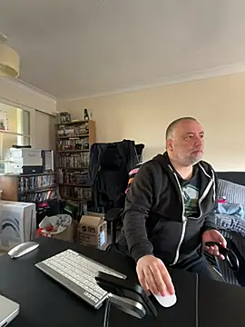 LondonTeffy online show from March 2025 12:51:01 PM