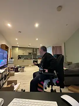 LondonTeffy online show from December 2025 10:47:01 AM