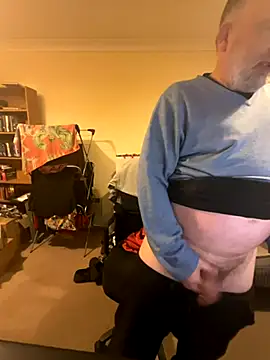 LondonTeffy online show from October 2025 11:01:02 PM