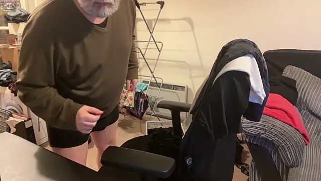LondonTeffy online show from February 2025 10:15:02 PM
