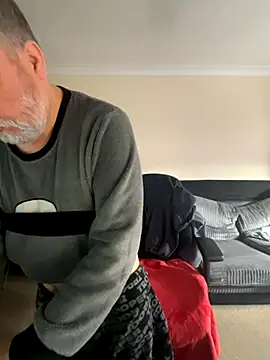 LondonTeffy online show from November 2025 10:14:01 AM