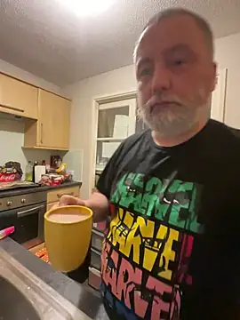 LondonTeffy online show from January 2025 10:41:02 PM