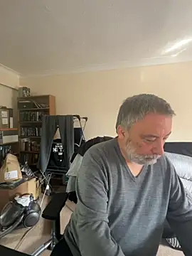 LondonTeffy online show from October 2025 10:29:01 AM