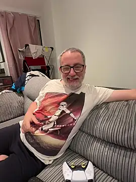 LondonTeffy online show from June 2026 09:04:01 PM