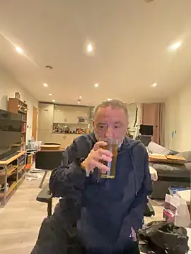 LondonTeffy online show from February 2026 10:09:01 PM