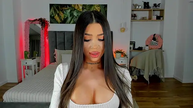 Fancy Jenn online show from November 2025 08:20:01 PM