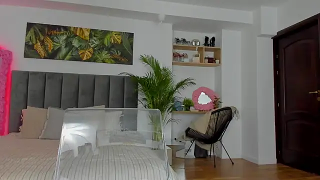 Fancy Jenn online show from February 2025 11:04:01 PM