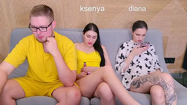 Ksenny online show from May 2026 07:05:02 AM