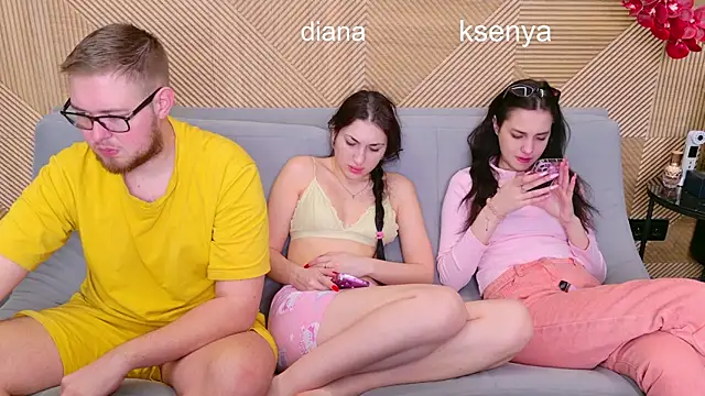 Ksenny online show from March 2026 04:47:02 AM