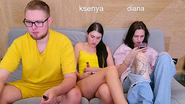 Ksenny online show from May 2026 05:29:01 AM