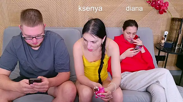 Ksenny online show from May 2026 06:39:01 AM