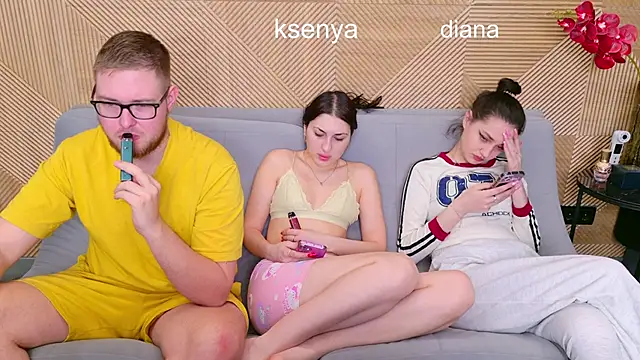 Ksenny online show from March 2026 04:58:02 AM