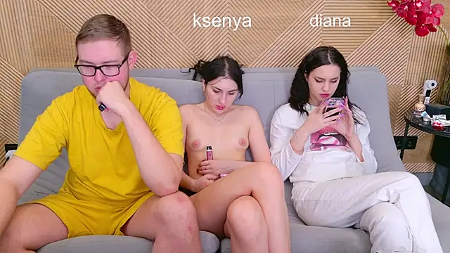 Ksenny online show from April 2026 05:58:01 AM