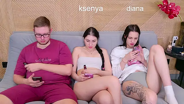 Ksenny online show from April 2026 05:34:01 AM