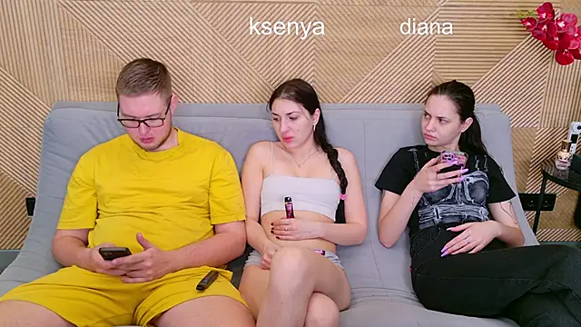 Ksenny online show from April 2026 05:53:01 AM