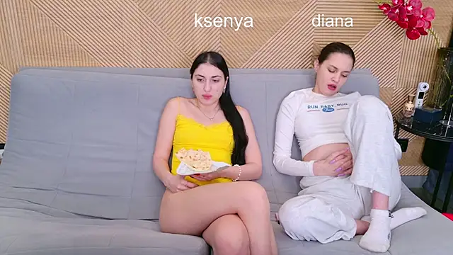 Ksenny online show from April 2026 06:28:01 AM