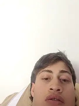 Snapshot of lolo2233a chatting on October 2025 05:47:01 PM lolo2233a online show from October 2025 05:47:01 PM